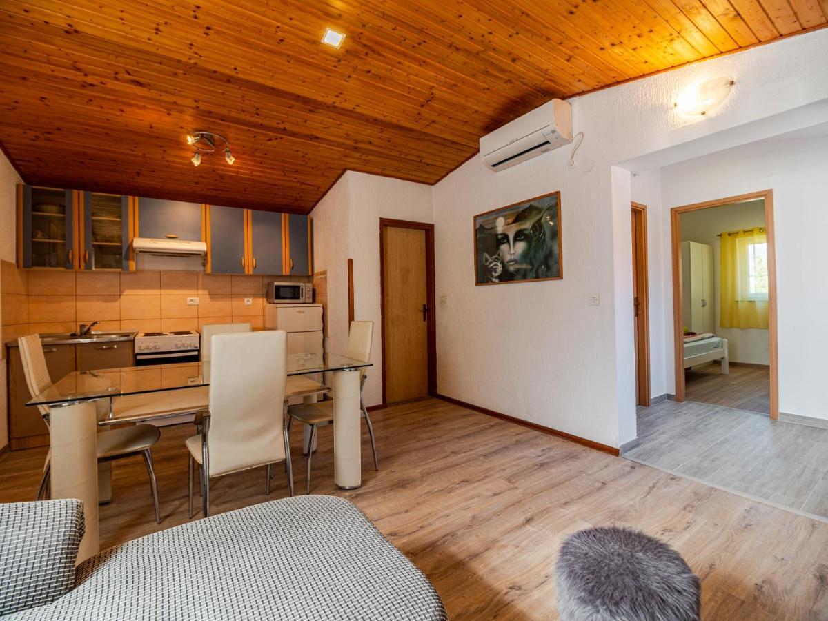 Apartmani Arijana Medulin Exterior foto